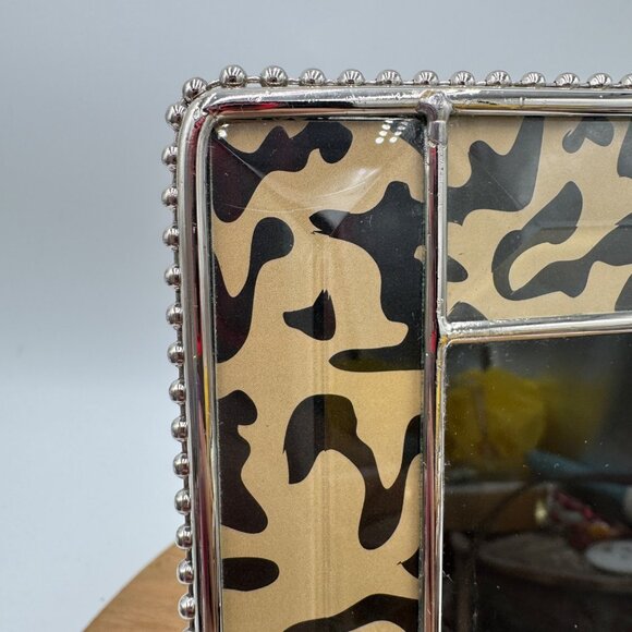 Sak’s fifth Avenue leopard print glass picture frame 4 x 6 leopard print silver - Picture 2 of 6